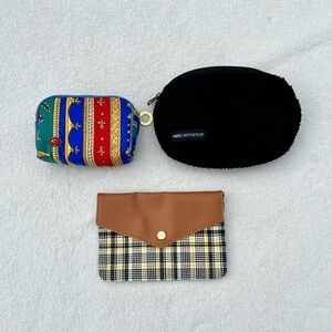 Adrienne Vittadini Ipsy Sherpa Cosmetic Bag Toiletry Case